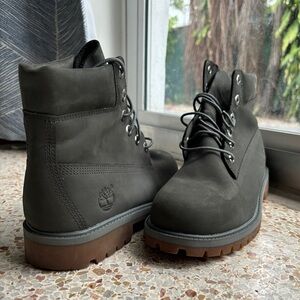 Timberland Grey Fall Boots Size 40